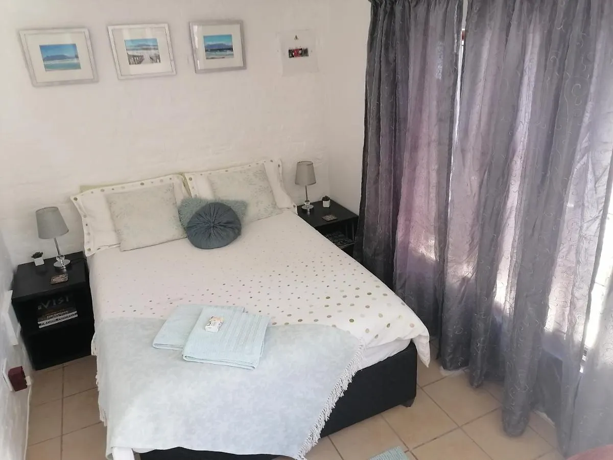 Guest house 25 On Irvine Hotel Port Elizabeth