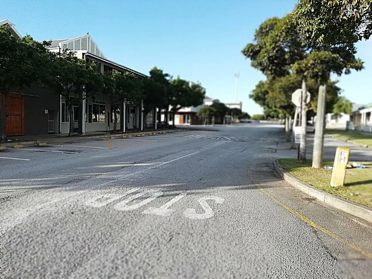 25 On Irvine Hotel Port Elizabeth Guest house